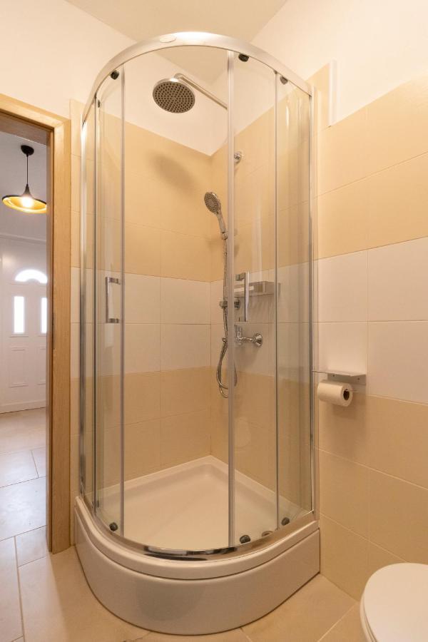Apartmani Olivia 비빈제 외부 사진
