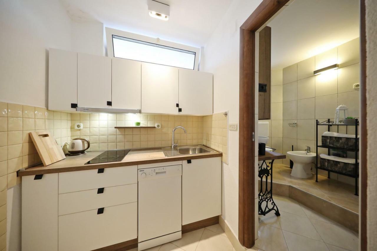 Apartmani Olivia 비빈제 외부 사진