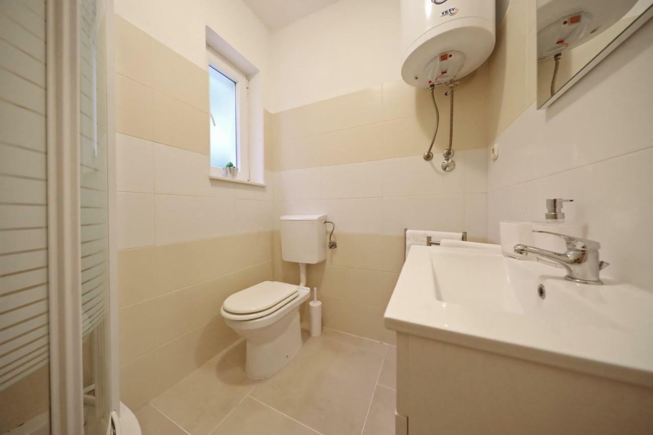 Apartmani Olivia 비빈제 외부 사진